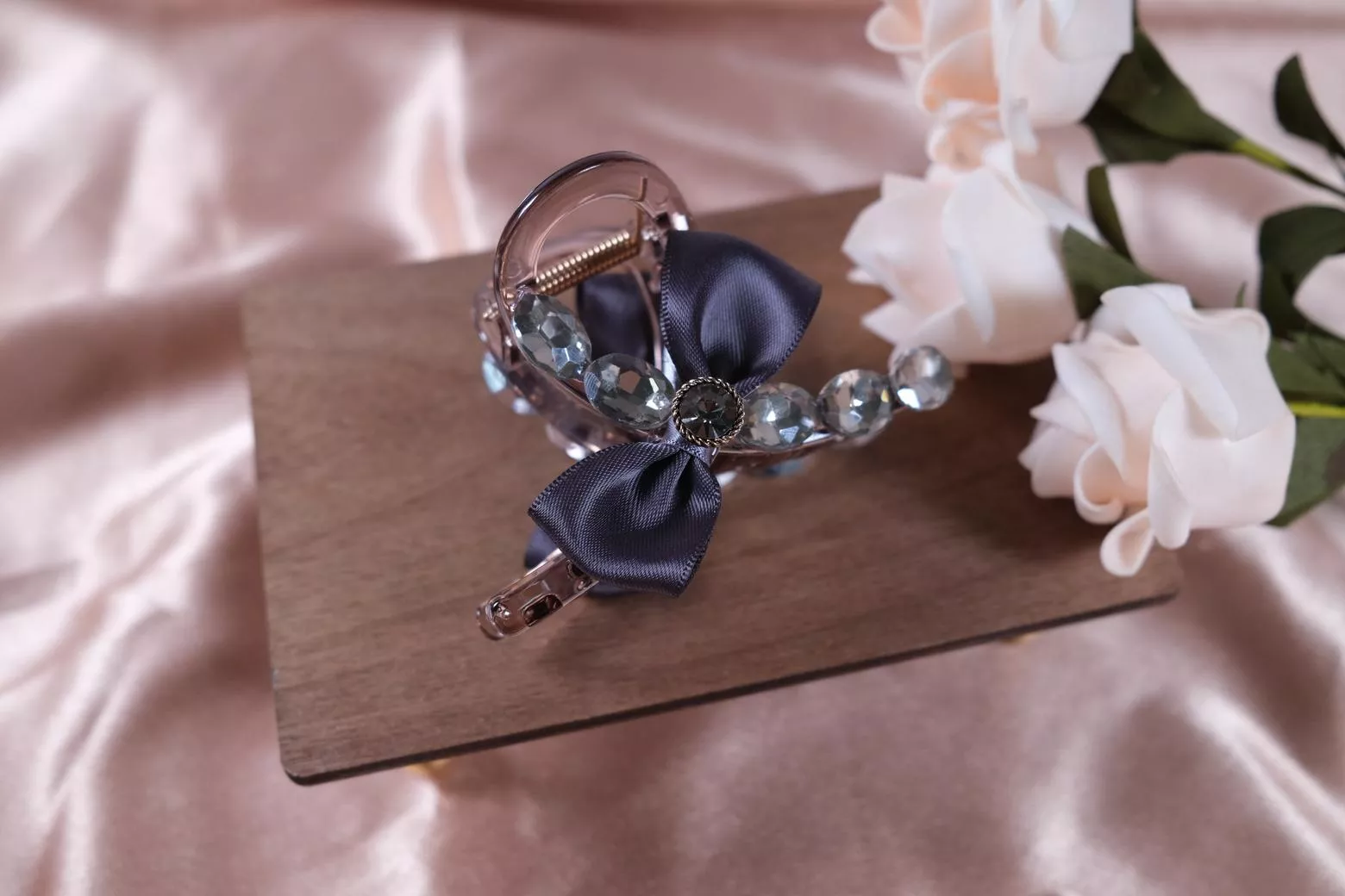 〔銀河系〕緞帶高級感水晶抓夾