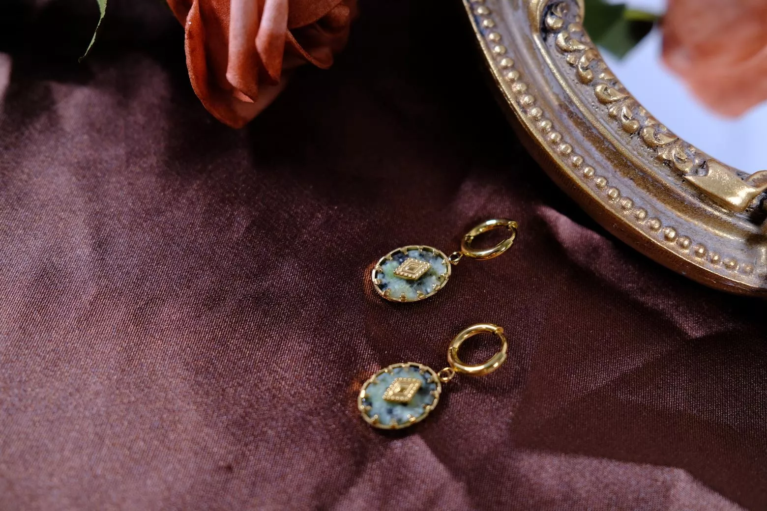 〔綠松森林〕綠松石鈦鋼耳環