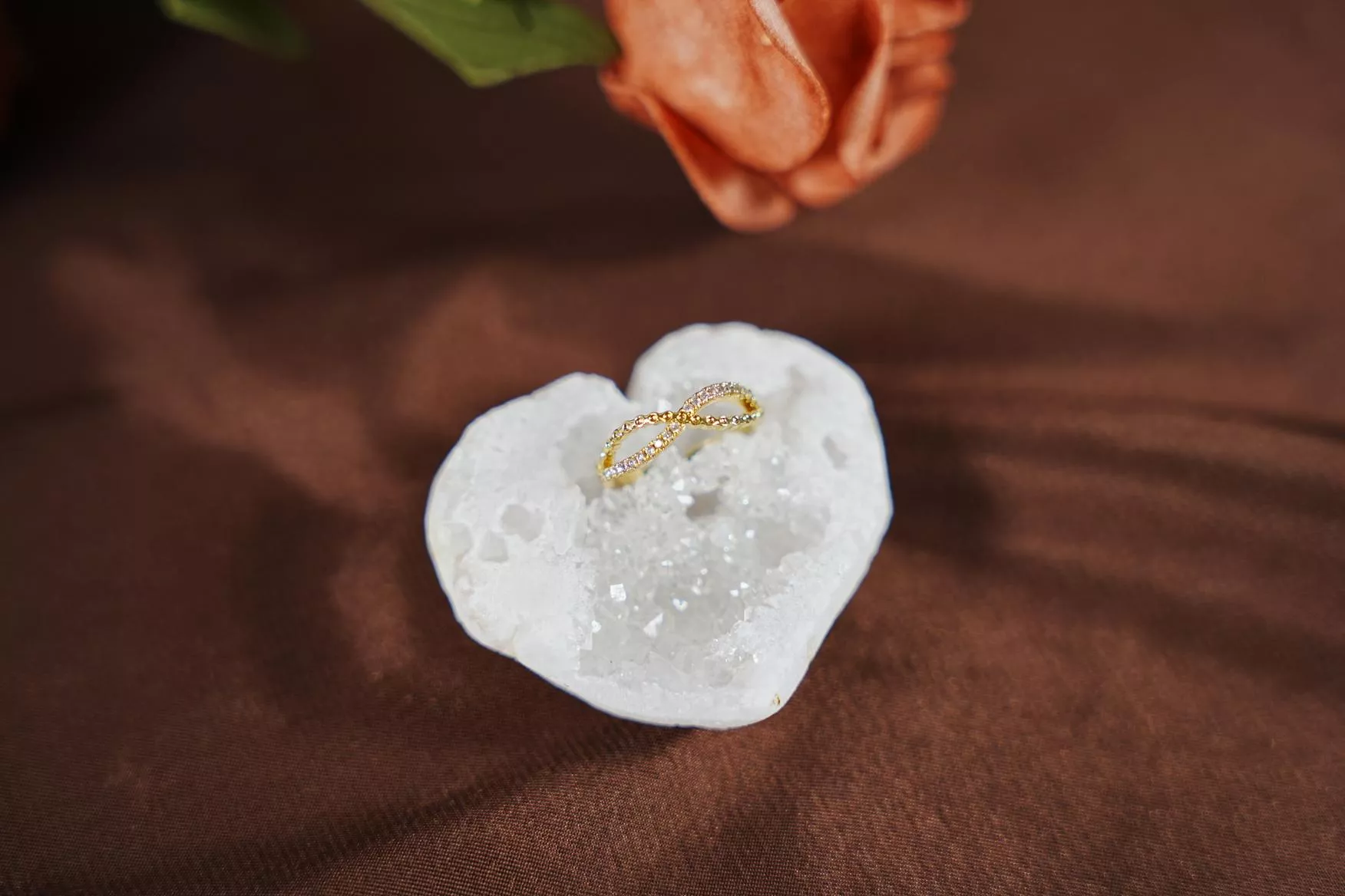 〔無限之境〕交疊流線鋯石波浪戒指