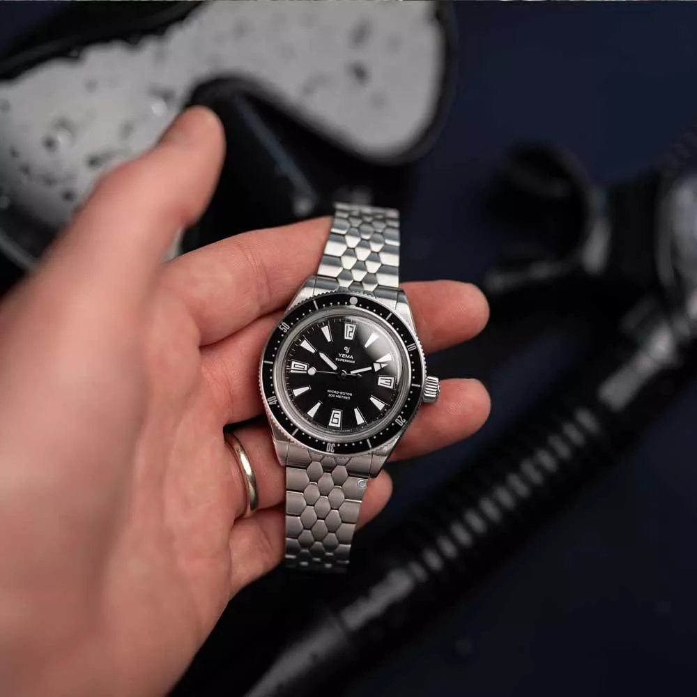 自製機芯Skin Diver CMM.20 曜石黑