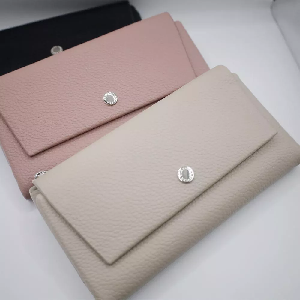 CM Heartwarming 暖心柔光質感長夾