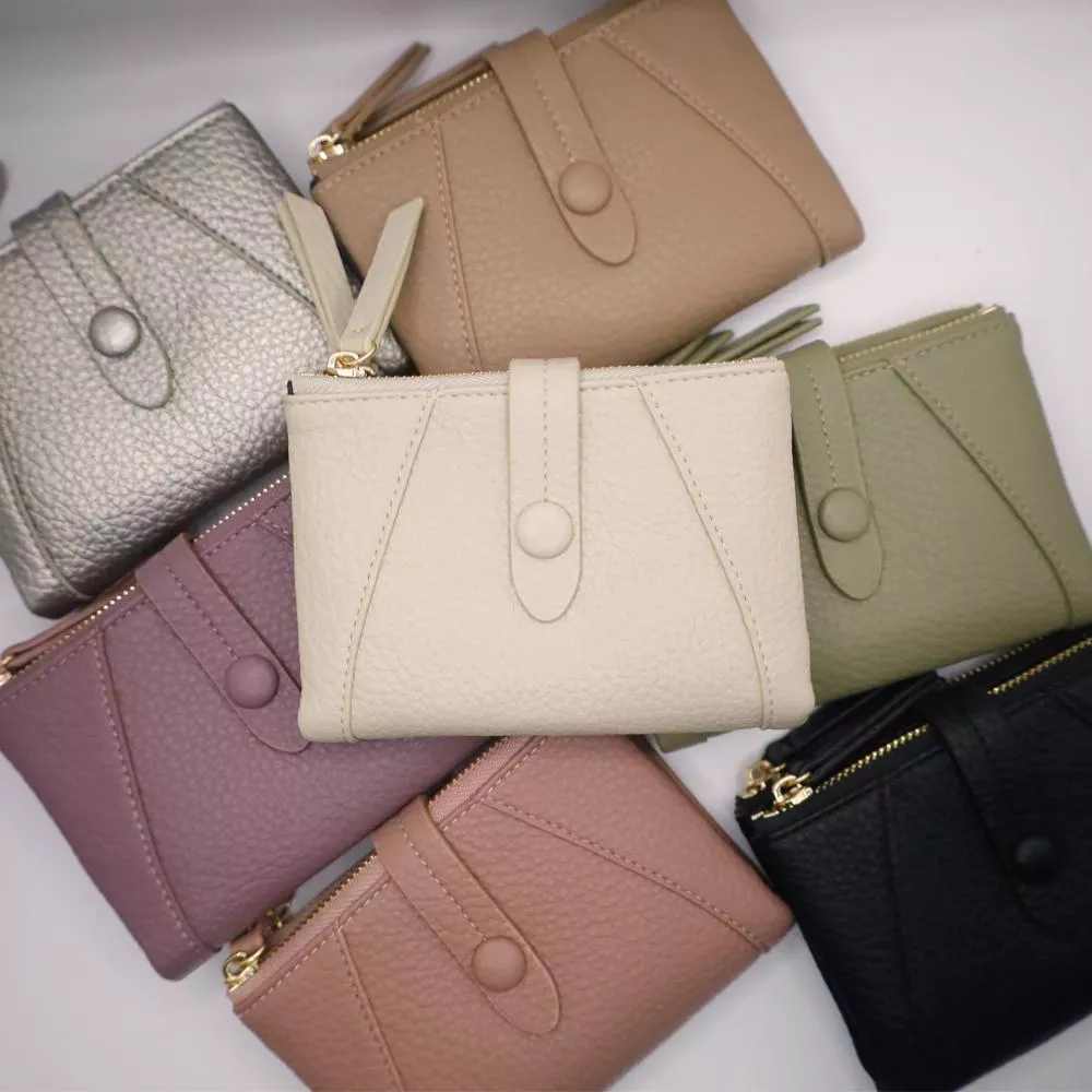 霧感。柔刻輕奢質感雙折短夾 004