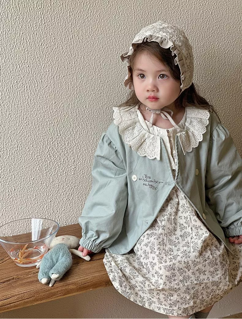 秋款韓版寬時尚花邊領外套