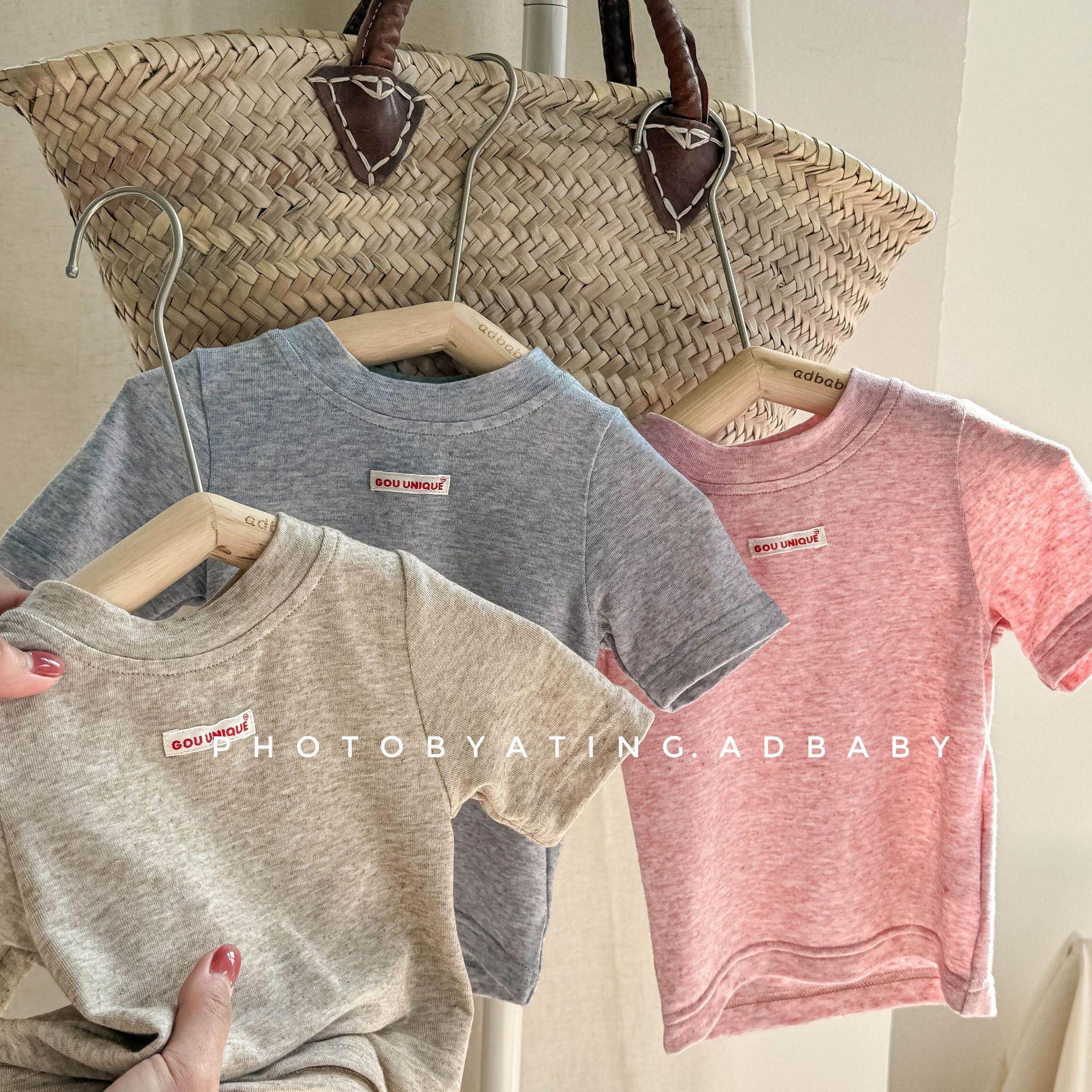 韓系英文標籤素色T-Shirt