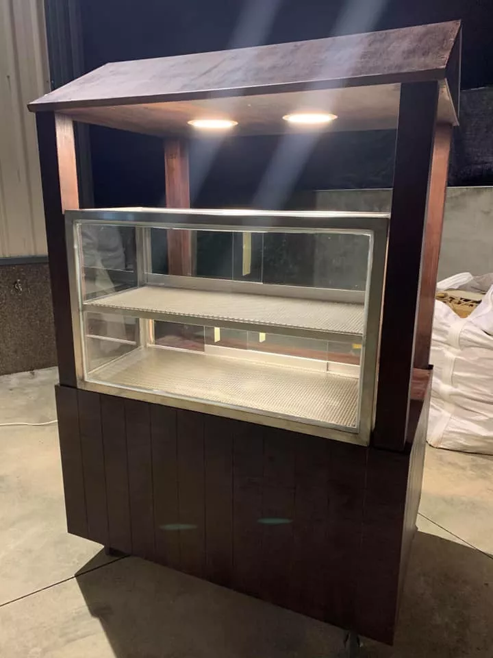 日式冷藏櫃攤車