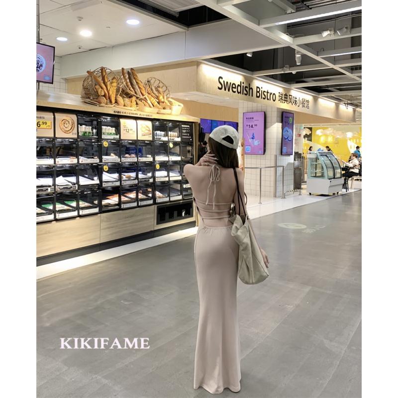 KIKIFAME🤎兩色 辣妹性感掛脖露背長洋裝 掛脖洋裝 無袖洋裝 美背洋裝 鏤空洋裝 露腰洋裝 長裙 連身裙 包臀洋裝