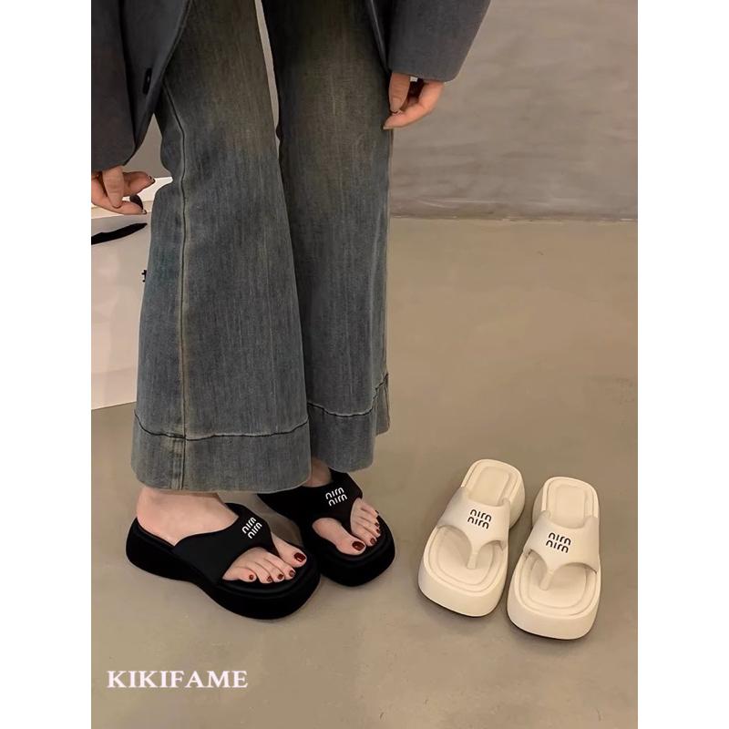 KIKIFAME🖤兩色 INS高級感字母厚底人字夾腳拖 人字拖 涼拖鞋 涼鞋 厚底鞋 沙灘鞋 露趾鞋 字母鞋 增高鞋