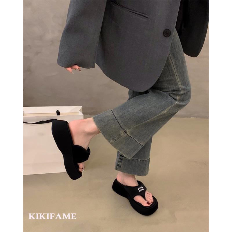 KIKIFAME🖤兩色 INS高級感字母厚底人字夾腳拖 人字拖 涼拖鞋 涼鞋 厚底鞋 沙灘鞋 露趾鞋 字母鞋 增高鞋