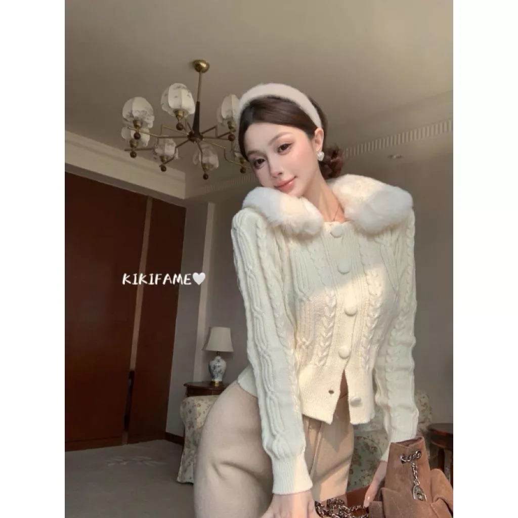 【𝐊𝐈𝐊𝐈𝐅𝐀𝐌𝐄】🍁溫柔泡泡🫧氛圍感毛領排扣針織衫 針織長褲 針織上衣 針織外套 毛衣外套 毛領上衣 休閒長褲 兩件套