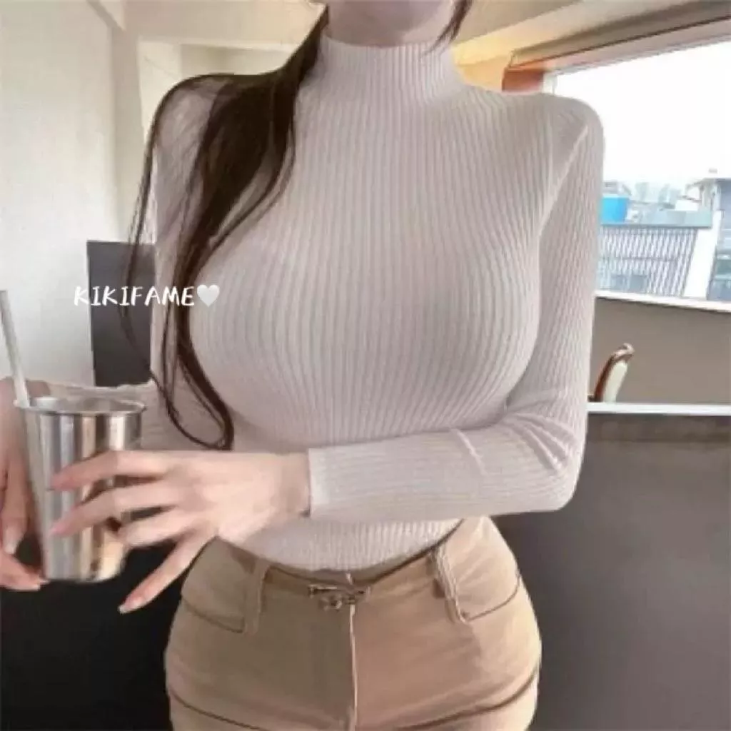 【𝐊𝐈𝐊𝐈𝐅𝐀𝐌𝐄】🐰𝓞𝓷𝓷𝓲姐姐最愛！經典半高領合身打底衫 高領上衣 素T 針織上衣 針織衫 百搭上衣 長袖針織 T恤