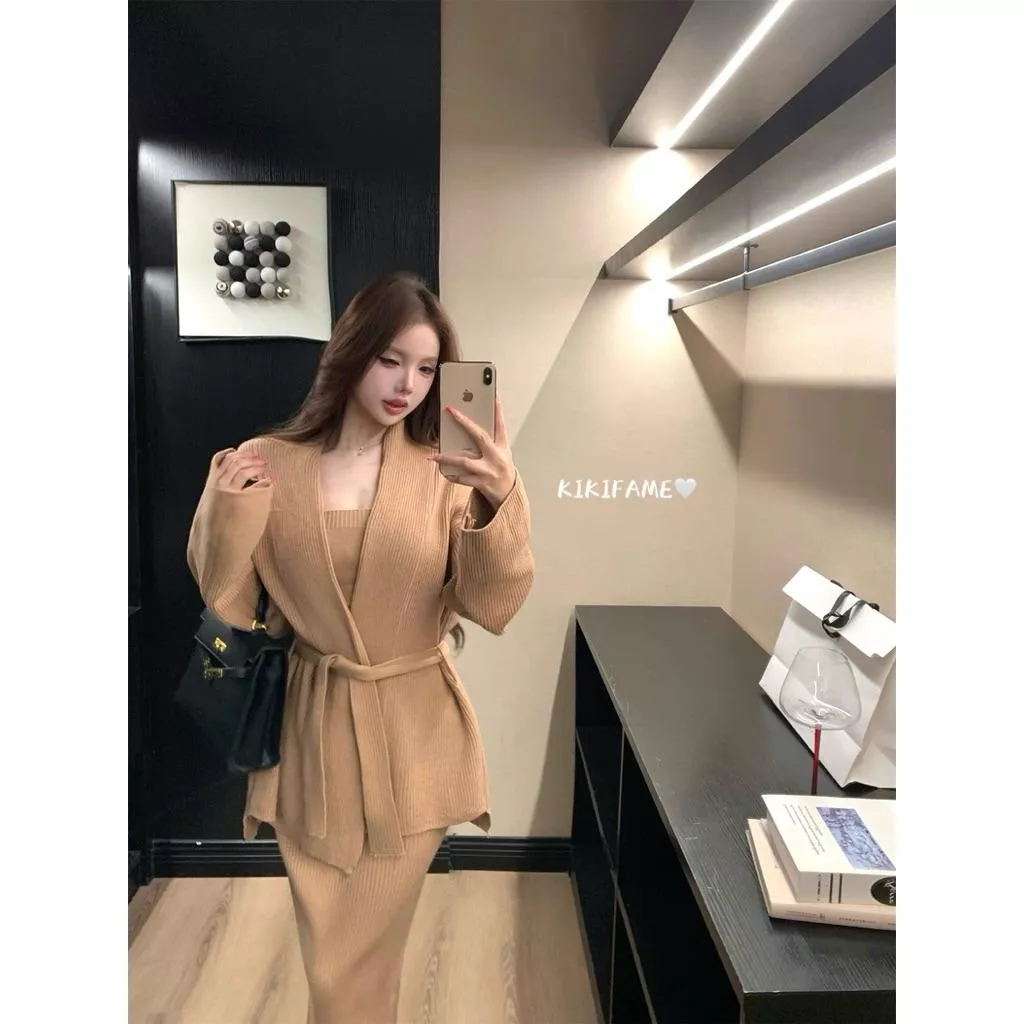 【𝐊𝐈𝐊𝐈𝐅𝐀𝐌𝐄】🍸𝒷𝑒𝒶𝓊𝓉𝓎～溫柔薰心.奶咖色針織平口上衣 半身裙 針織外套 針織裙 包臀裙 毛衣外套 綁帶外套