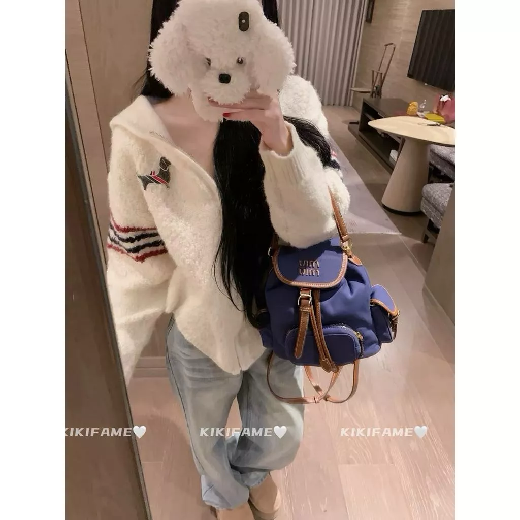 【𝐊𝐈𝐊𝐈𝐅𝐀𝐌𝐄】🐶ᴅᴏɢɢʏ.乖萌日記🏫🩵學院風狗狗刺繡條紋連帽外套 毛衣外套 拉鏈外套 針織外套 寬鬆外套 百搭