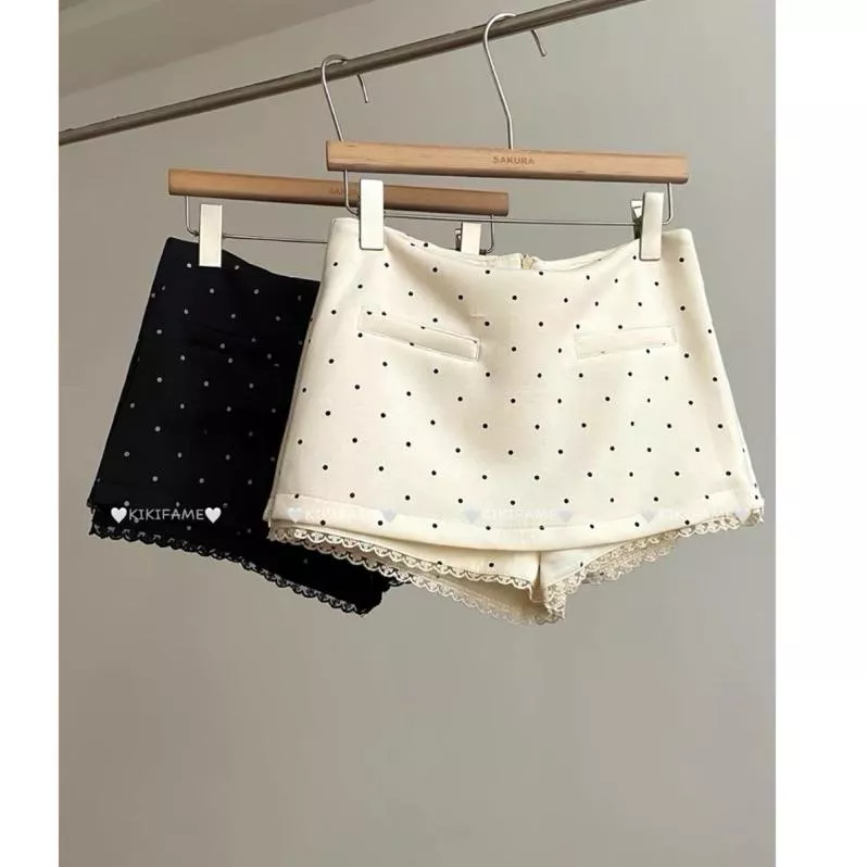 【𝐊𝐈𝐊𝐈𝐅𝐀𝐌𝐄】𝒟𝓇𝑒𝒶𝓂.波點夢🦢✨💎唯美假兩件蕾絲拼接波點裙 點點裙 圓點裙 蕾絲短裙 A字短裙 褲裙 百搭短裙