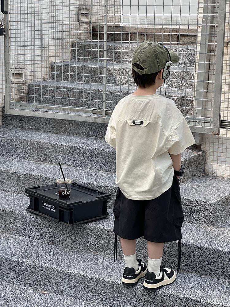 夏日山系圓圖字母造型T