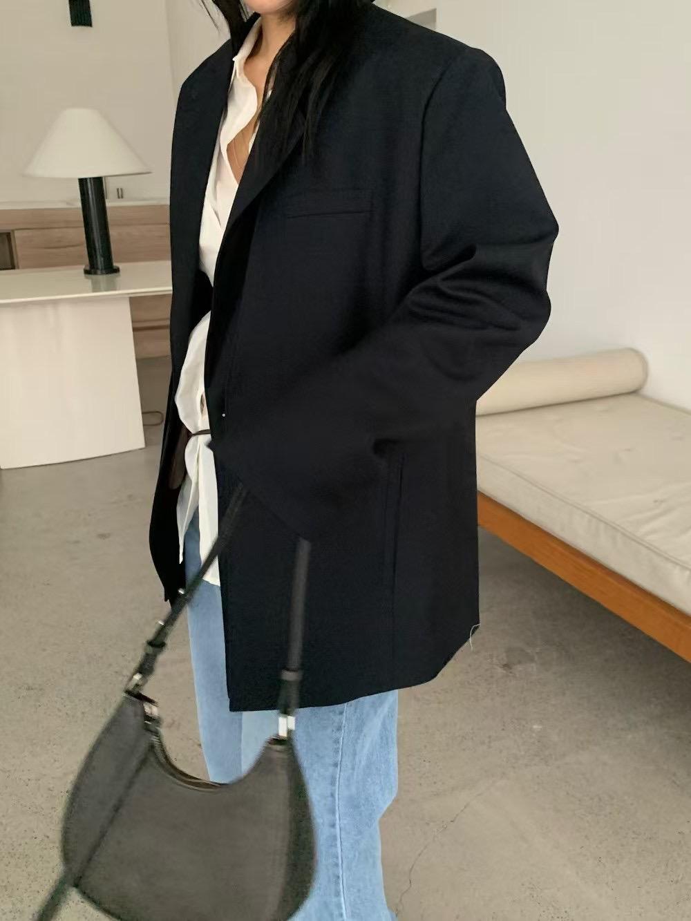 可拆領設計款西裝外套