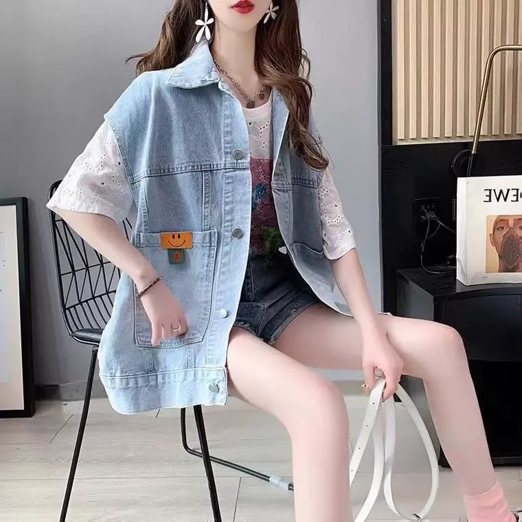 預購。笑臉布標牛仔背心