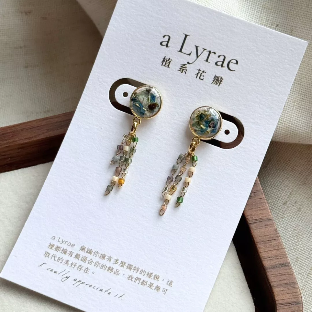 aLyrae手作飾品 | 日系列 垂墜式 耳環  鍍14K金  哈娜比的垂暮(藏藍)
