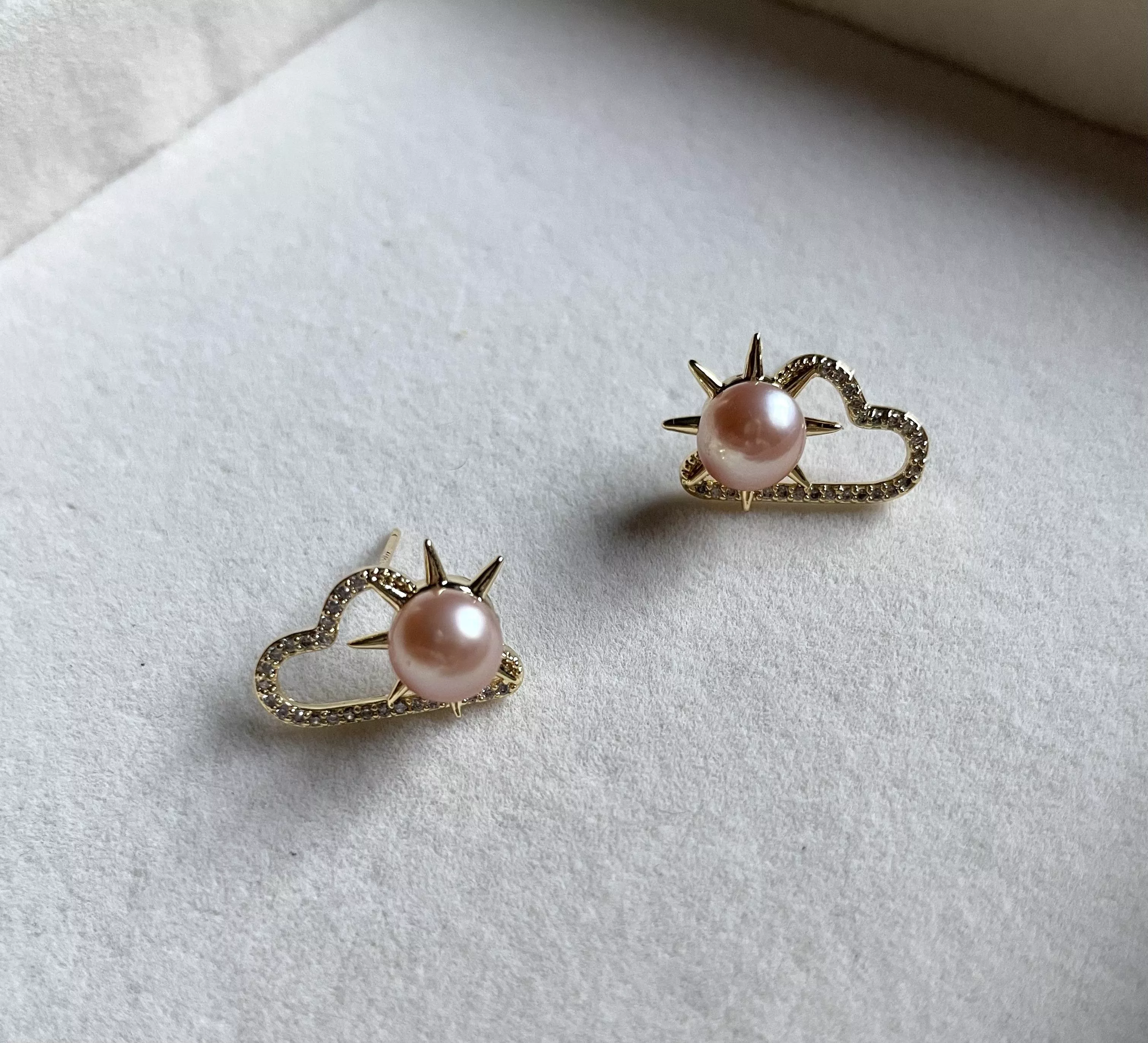 多雲時晴珍珠耳環-日落粉