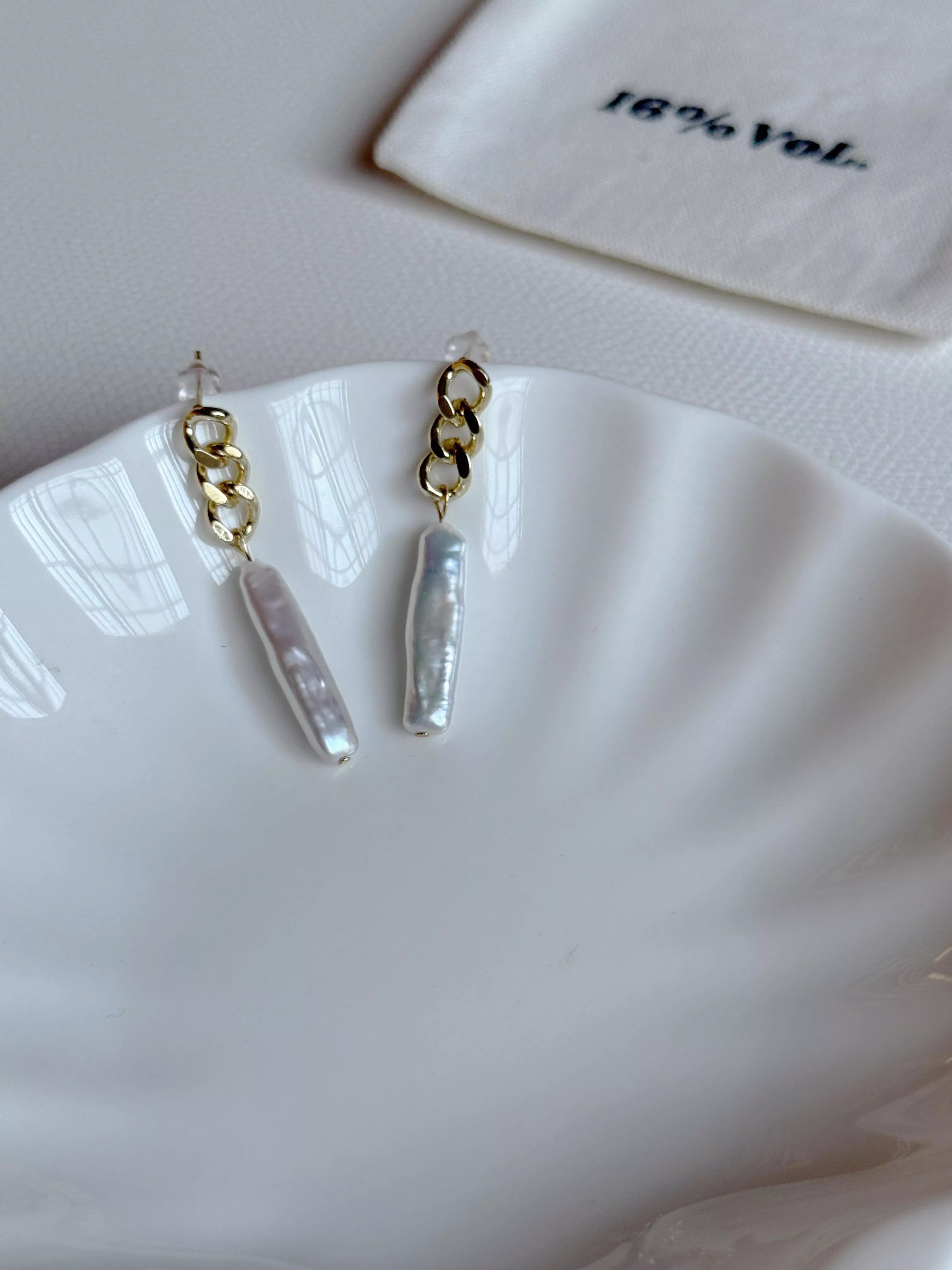 光的序曲・巴洛克珍珠耳環