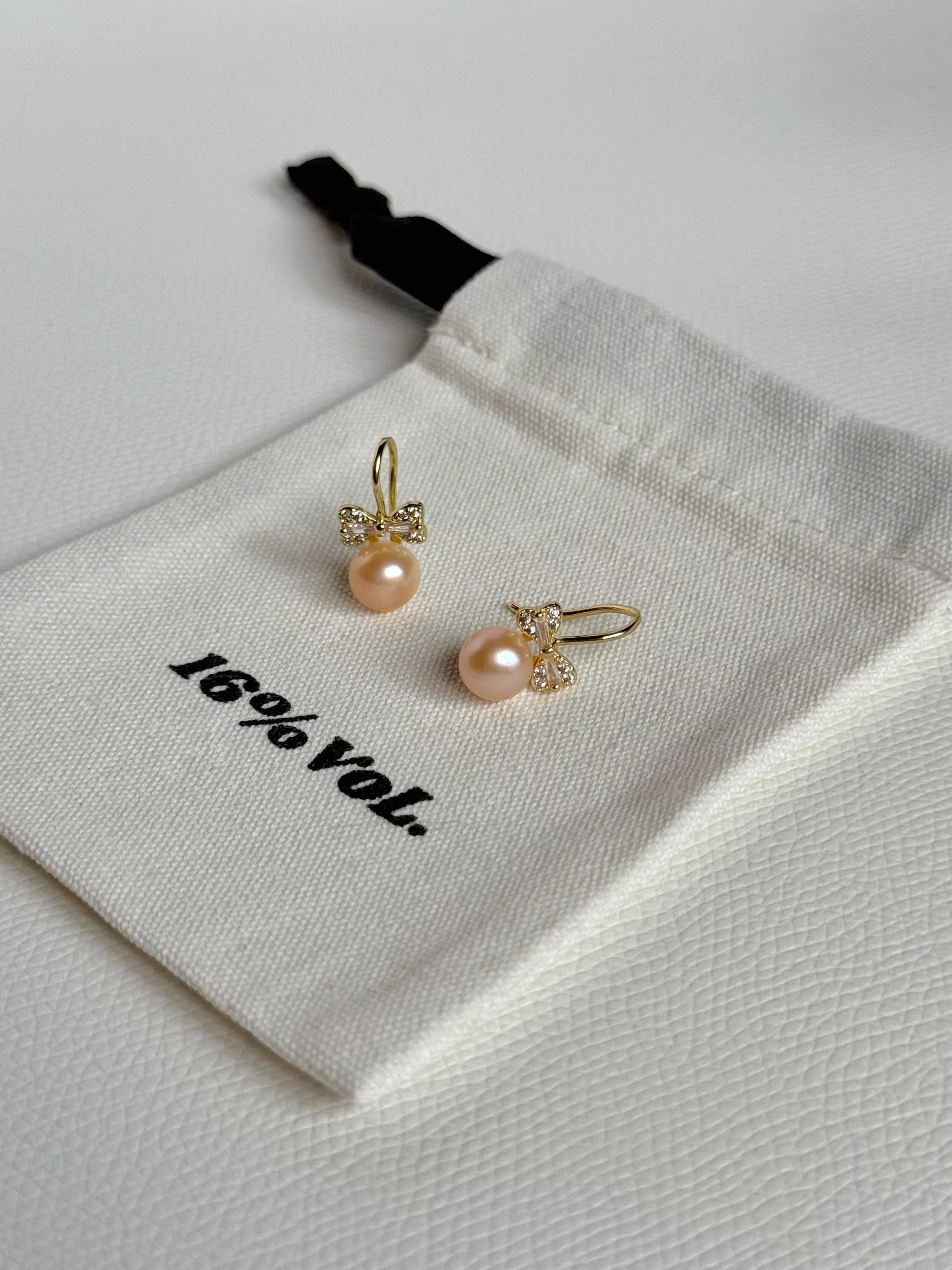 晨曦中的舞蝶・淡水珍珠耳環