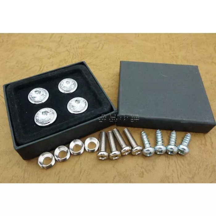 【逸品汽車百貨】車用 水鑽式樣 車牌螺絲 牌照螺絲 螺帽 鑲鑽 一套4顆 VIP DAD JP 施華洛世奇 可參考