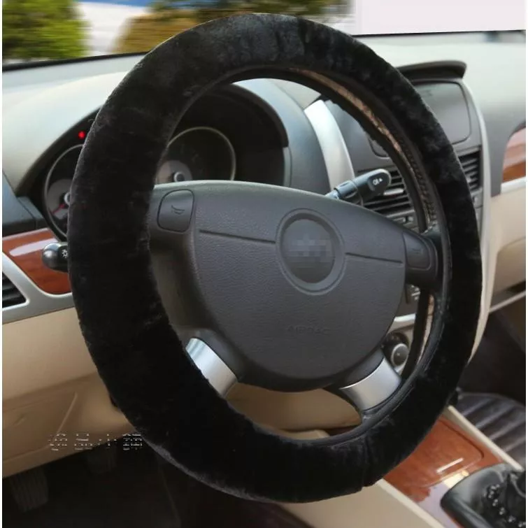 【逸品汽車百貨】通用型車用 秋冬款 毛絨 絨毛保暖方向盤套 高質感 做工優良 鬆緊帶設計 99%車型適用