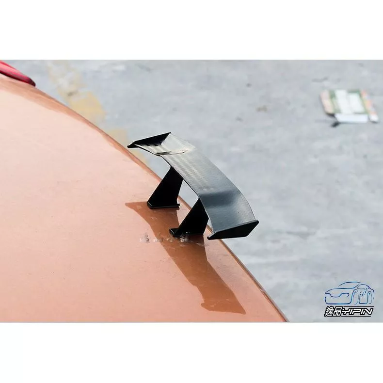 【逸品汽車百貨】車用 類碳纖維紋小尾翼 車身裝飾 秋明山 熱血 跑山 定風翼 小壓尾 改裝尾翼 戰鬥尾翼 機翼