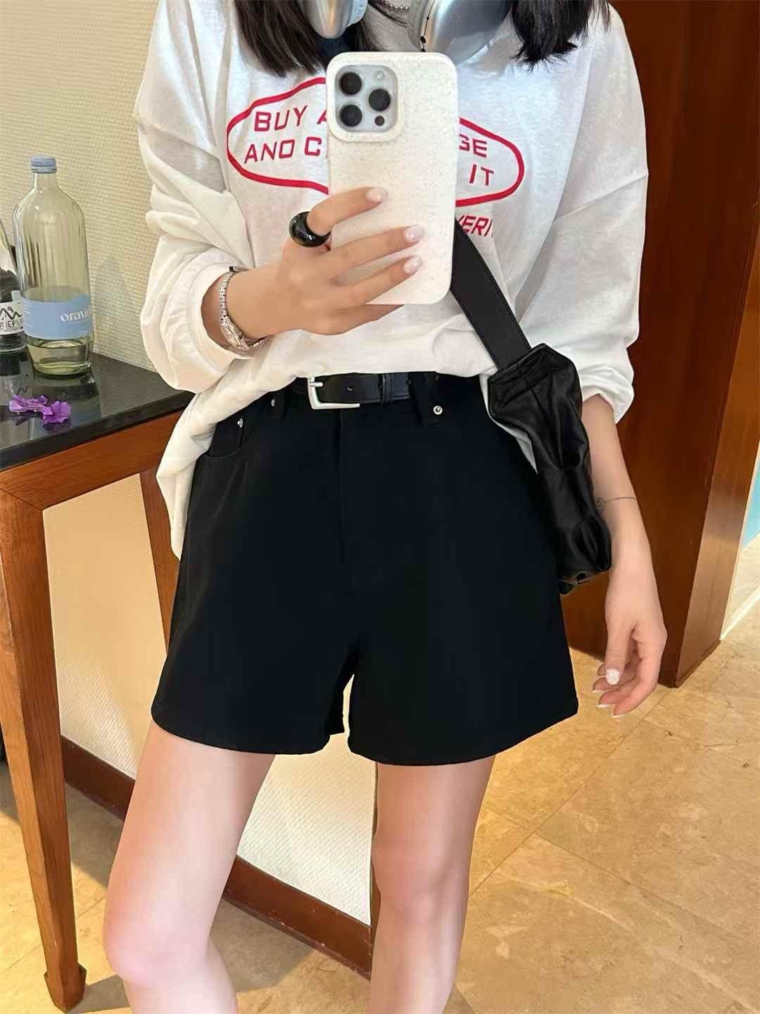 附皮帶牛仔短褲