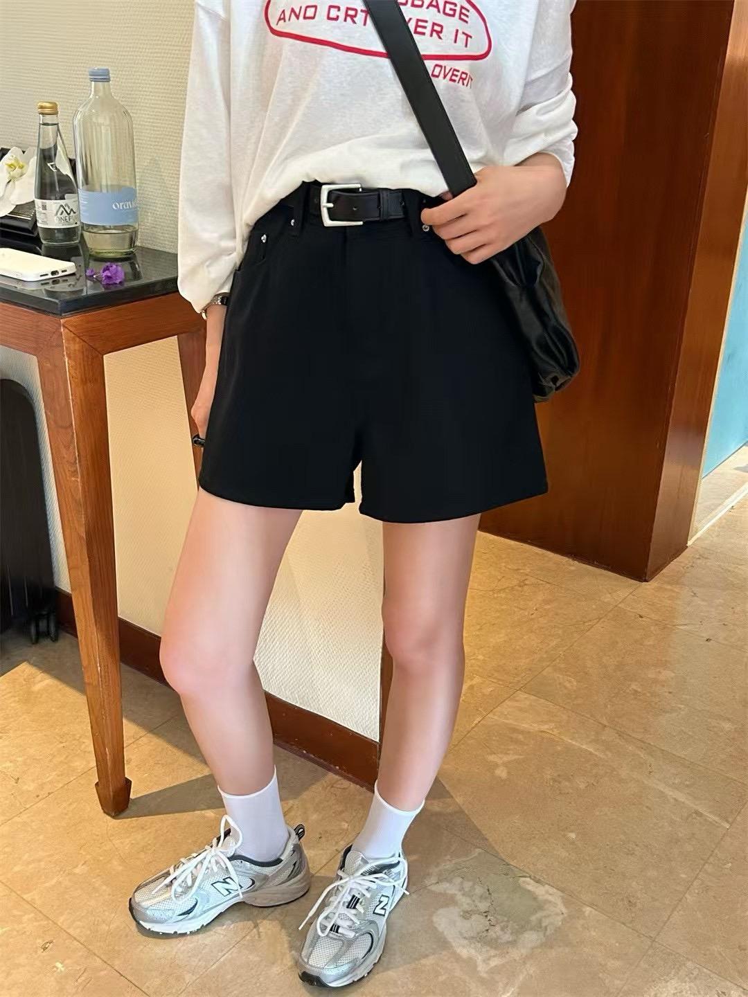 附皮帶牛仔短褲