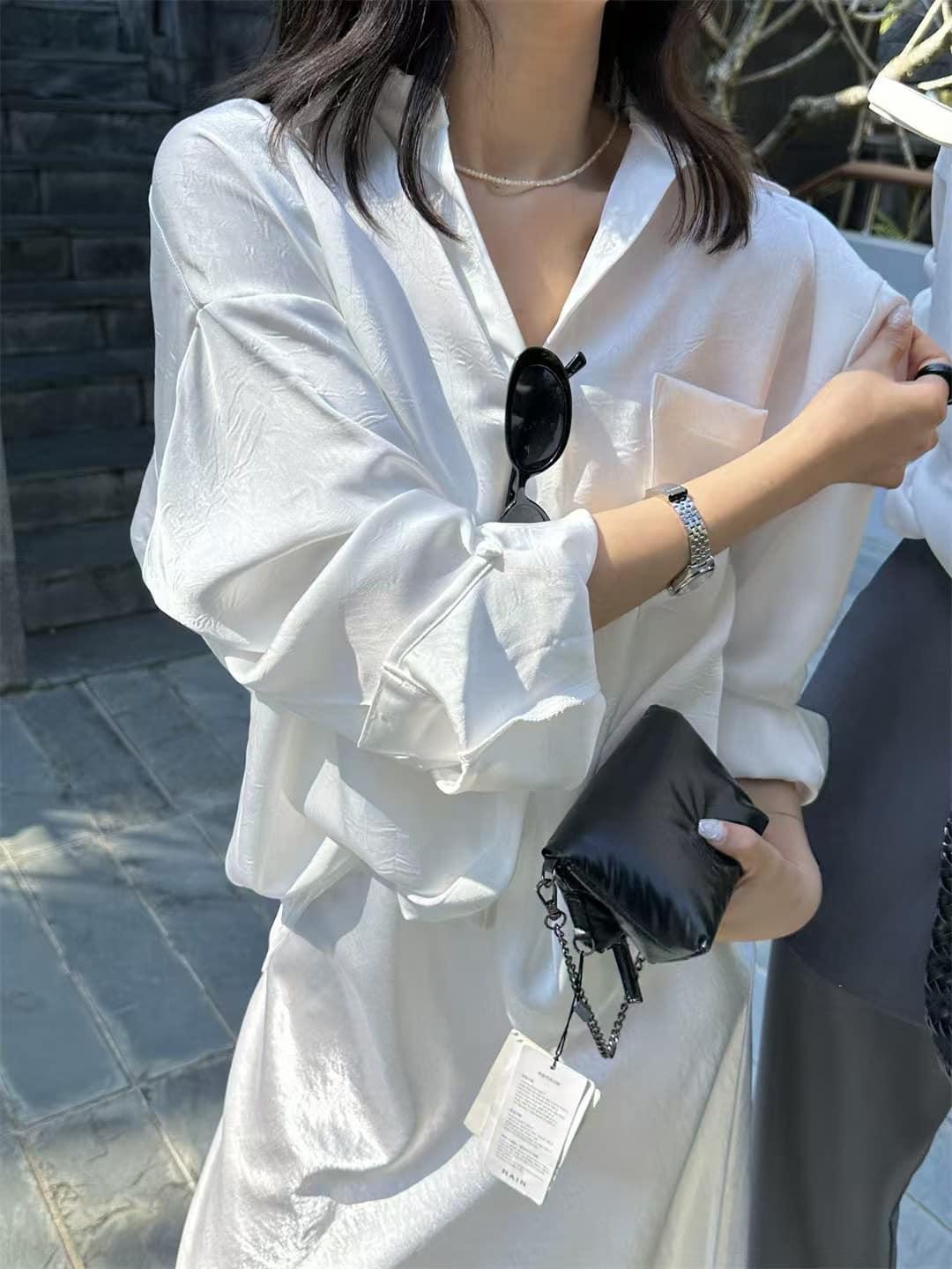 溫柔感緞面氣質襯衫