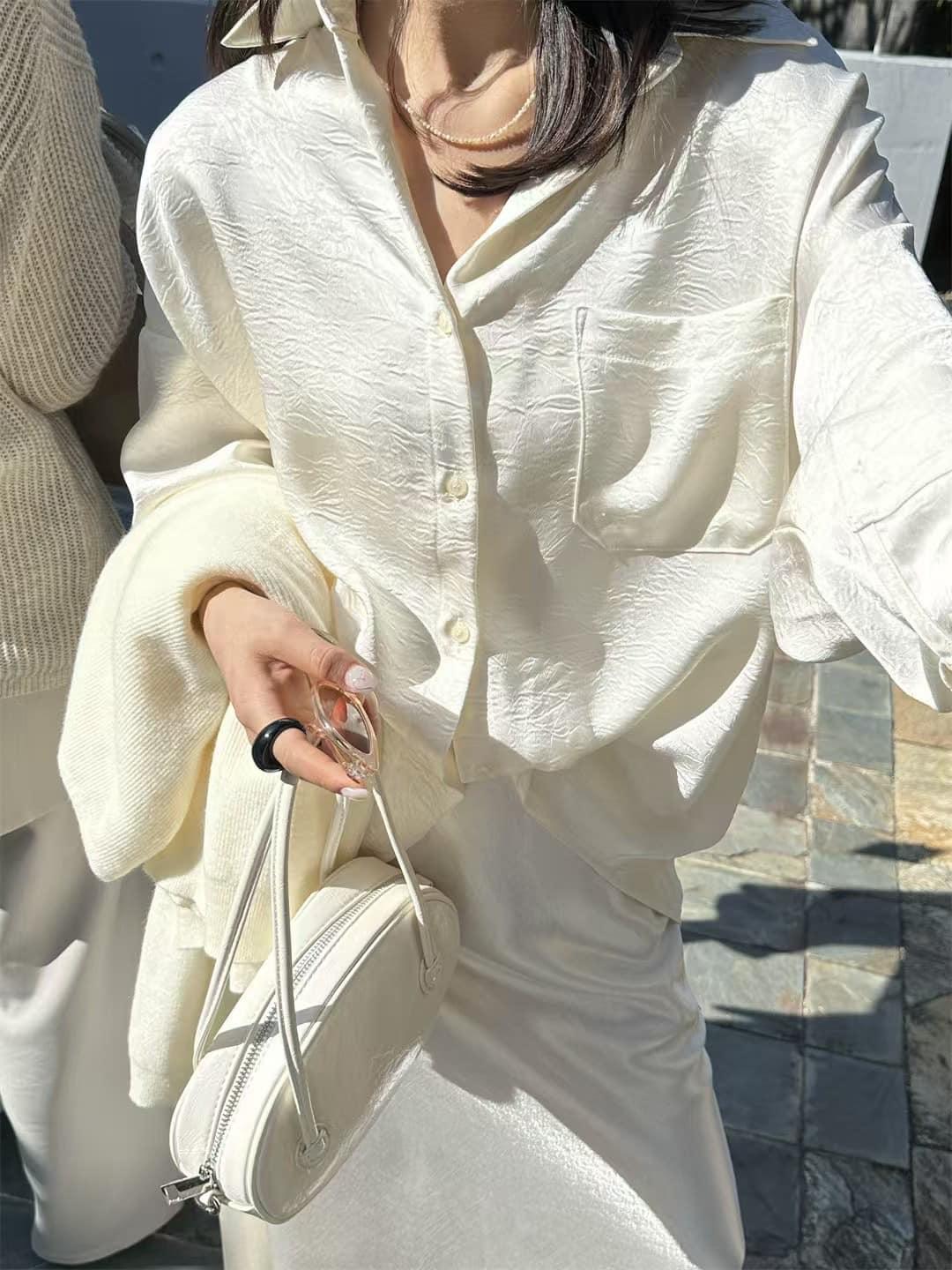 溫柔感緞面氣質襯衫