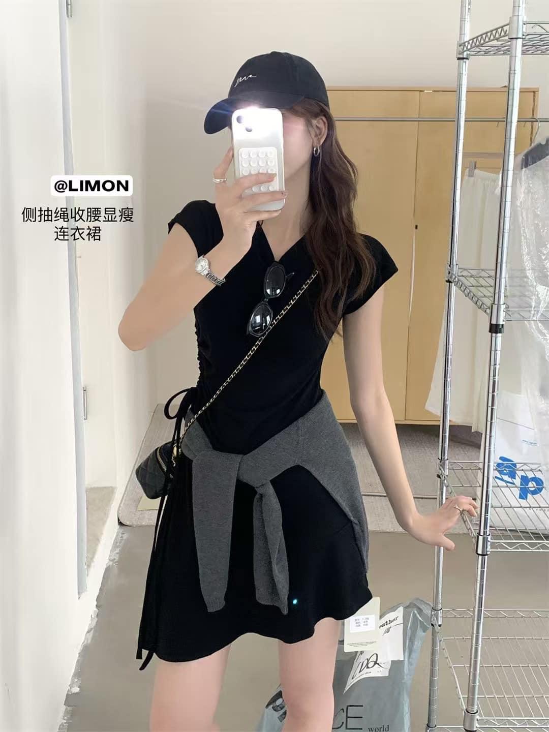 側抓超顯瘦洋裝