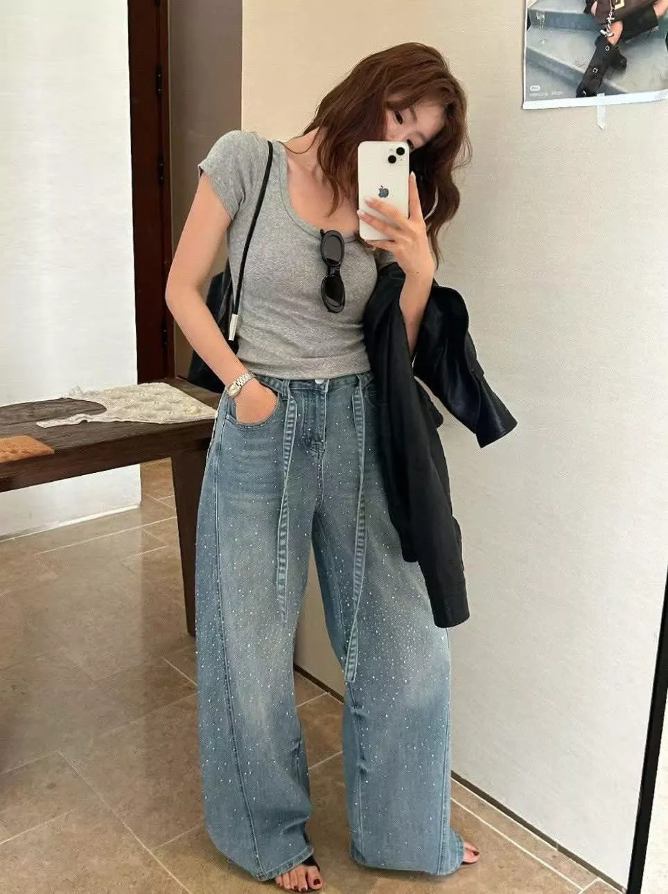 附繩滿鑽剪裁牛褲