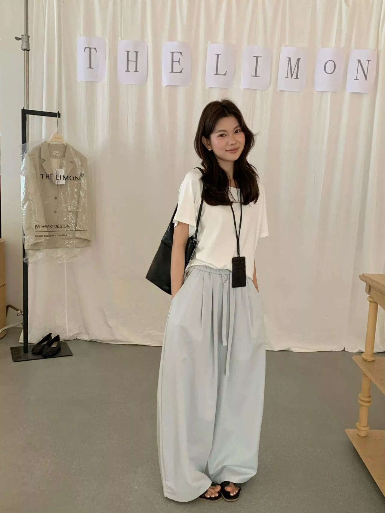 慵懶抽繩闊腿褲