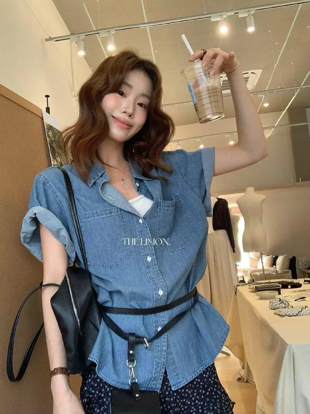 水洗牛仔短襯衫