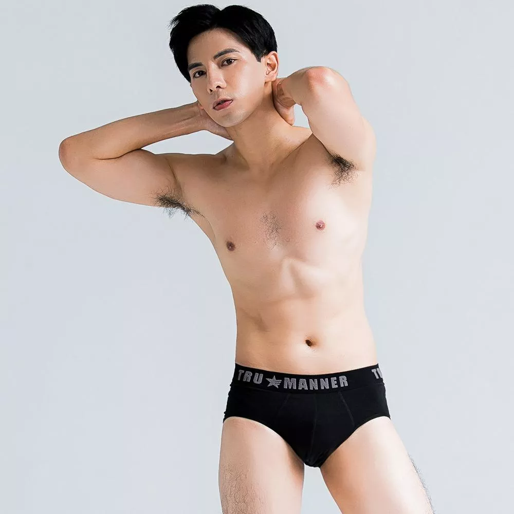 TRUMANNER莫代爾快適彈力男褲中腰三角抗菌內褲-黑色