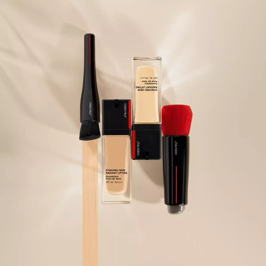 【資生堂】Ｍake Up 超進化持久底妝家族