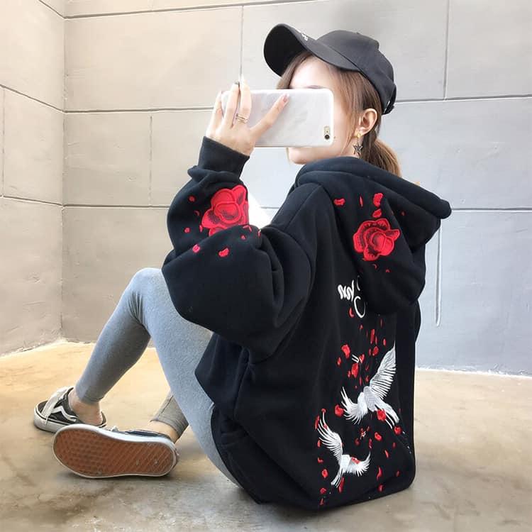 玫瑰印花刺繡帽T2色 M-2XL