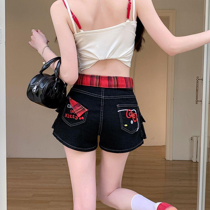 實拍~美式刺繡辣妹牛仔短褲設計感格紋拼接包臀熱褲S-XL