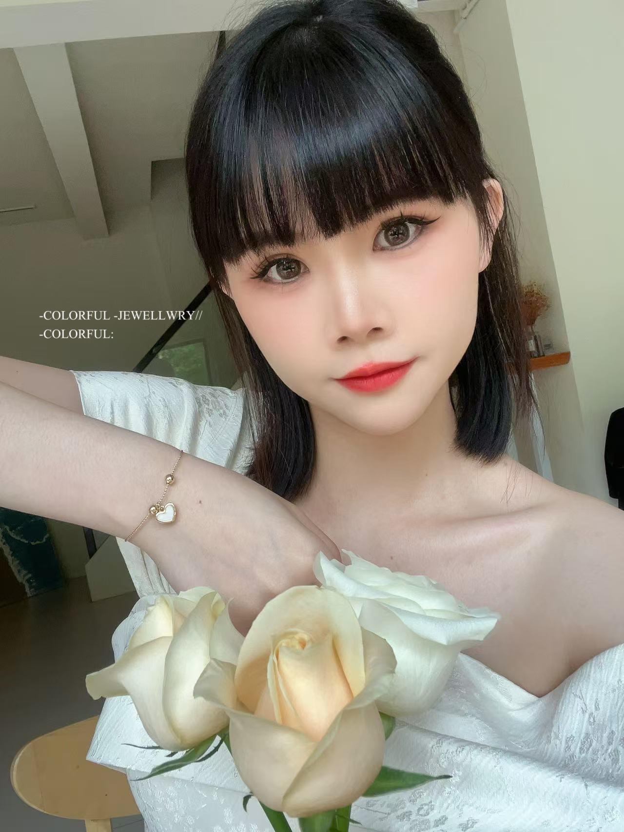 💖低調閃耀心動瞬間 ｜顯白金屬質感愛心手鏈