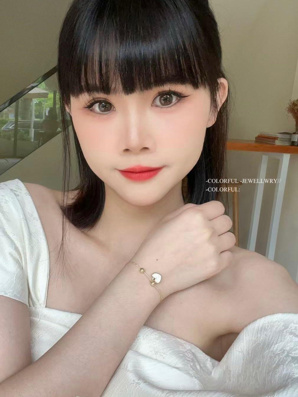 💖低調閃耀心動瞬間 ｜顯白金屬質感愛心手鏈