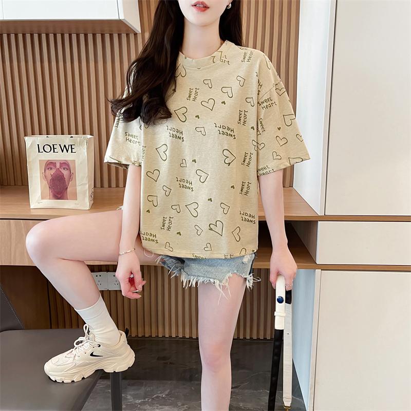 70%棉滿版愛心百搭T桖3色 M-2XL