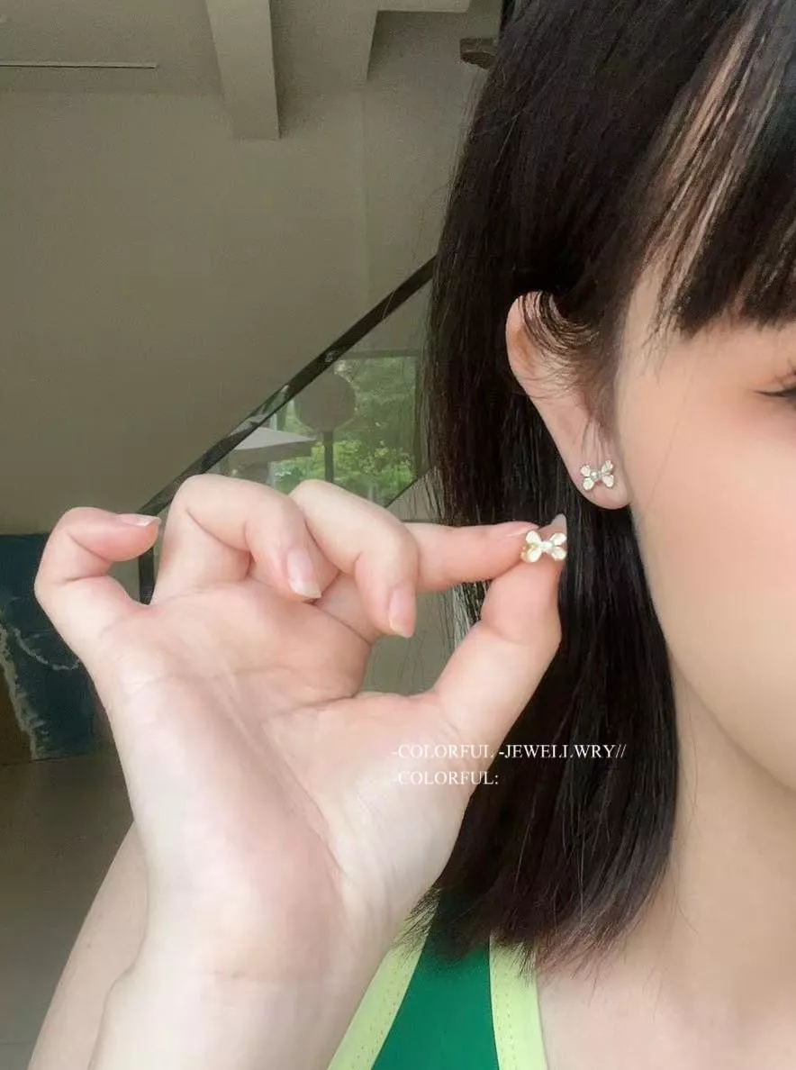 ✨小巧優雅的點綴 | 蝴蝶結小耳環 ✨小巧優雅的點綴 | 蝴蝶結小耳環