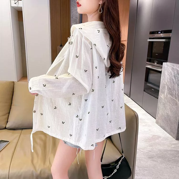 實拍夏季薄款女百搭小樹葉滿版寬鬆防曬外套 M-2XL
