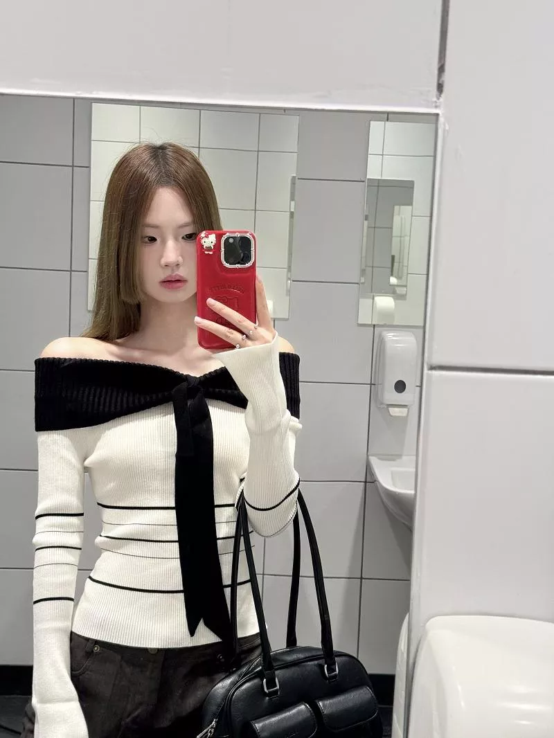 氣質設計感撞色條紋一字肩毛衣針織衫修身短版露肩上衣