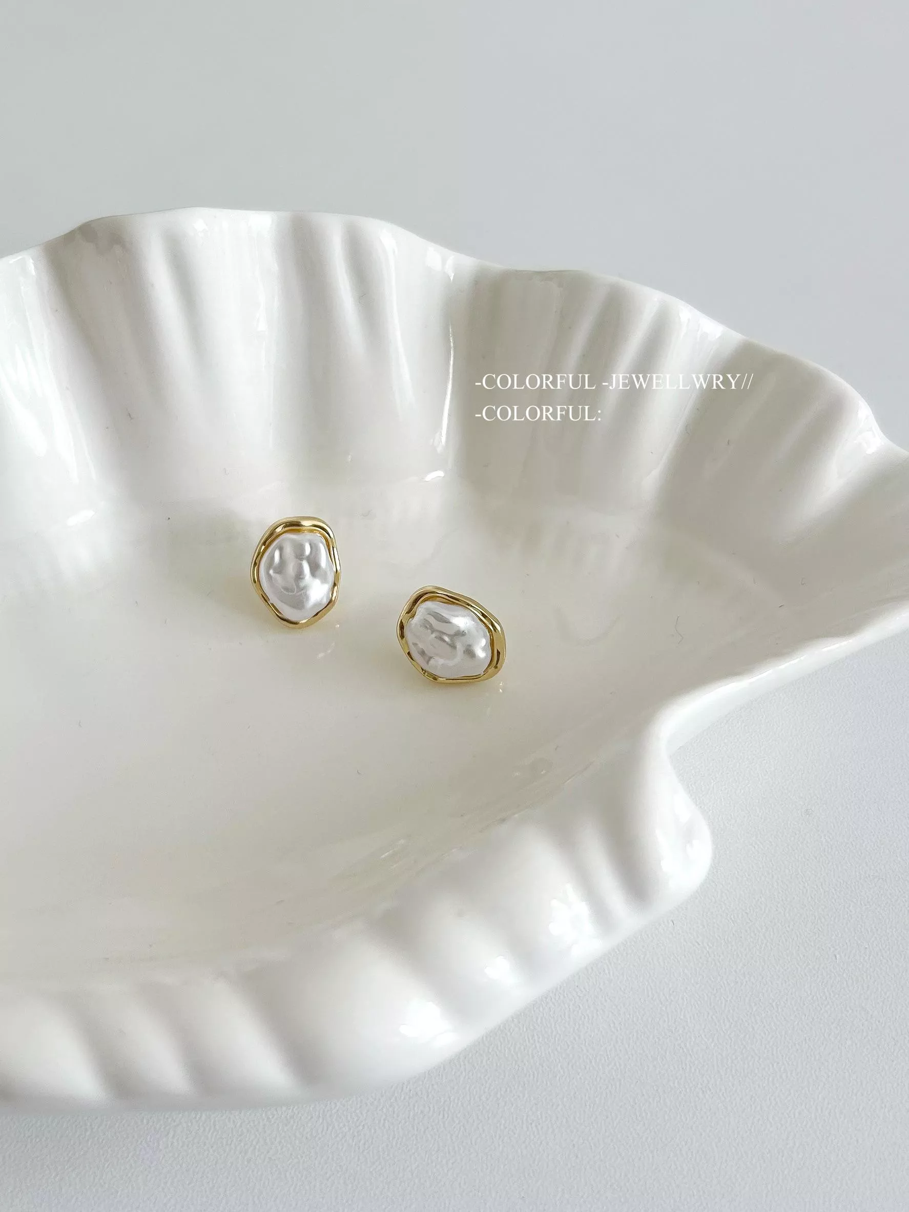 【本店實拍】百搭自然弧度珍珠耳環✨