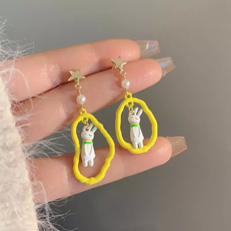 S925銀針不規則鏤空圓圈撞擊色小兔子耳飾