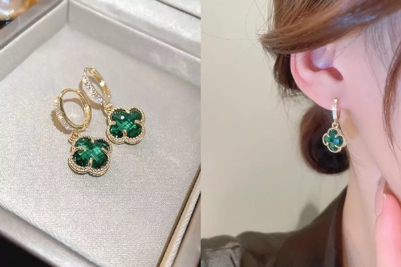 正韓 小香風祖母綠花朵鋯石耳扣