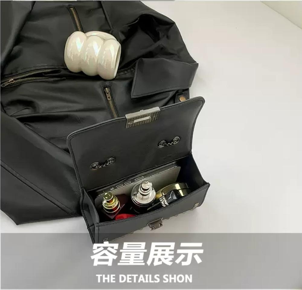 斜挎鏈條小方包～3色