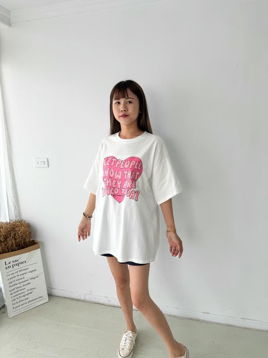 撞色愛心印花大版T